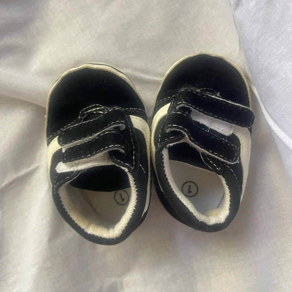 Baby vans - Picture 1 of 3